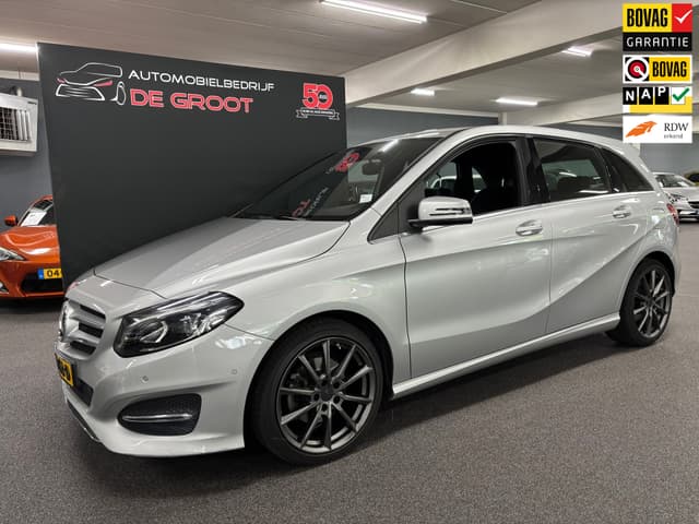 Mercedes-Benz B-Klasse 180 Ambition / NL-auto, Automaat, Bluetooth, Trekhaak
