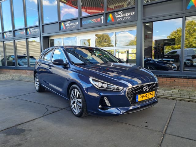 Hyundai i30 1.0 T-GDi 120pk First Edition Camera Navi All-in prijs + 12 Mnd. Garantie.