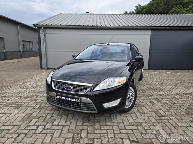 Ford Mondeo 2.0-16V Titanium